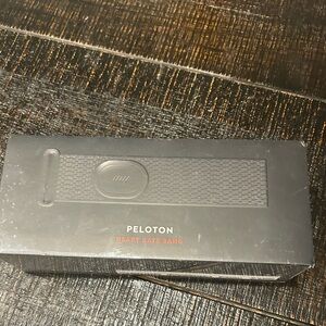 Peloton Fitness HEART RATE BAND 
Tracker